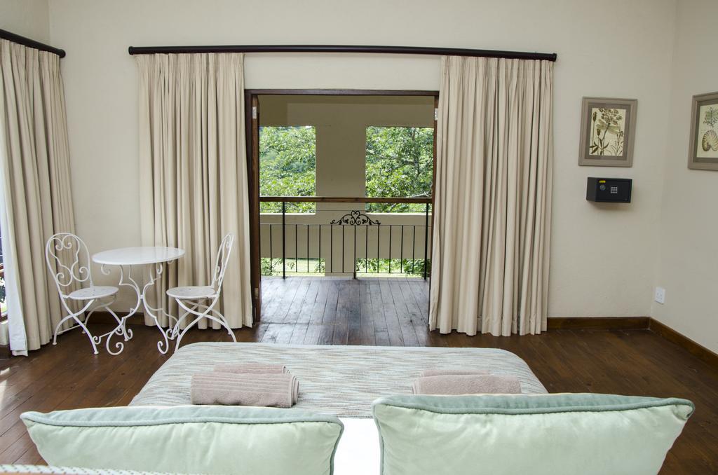 Villa Rostrata-On-Lake เฮซีวิว ภายนอก รูปภาพ