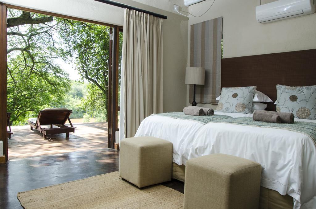 Villa Rostrata-On-Lake เฮซีวิว ภายนอก รูปภาพ
